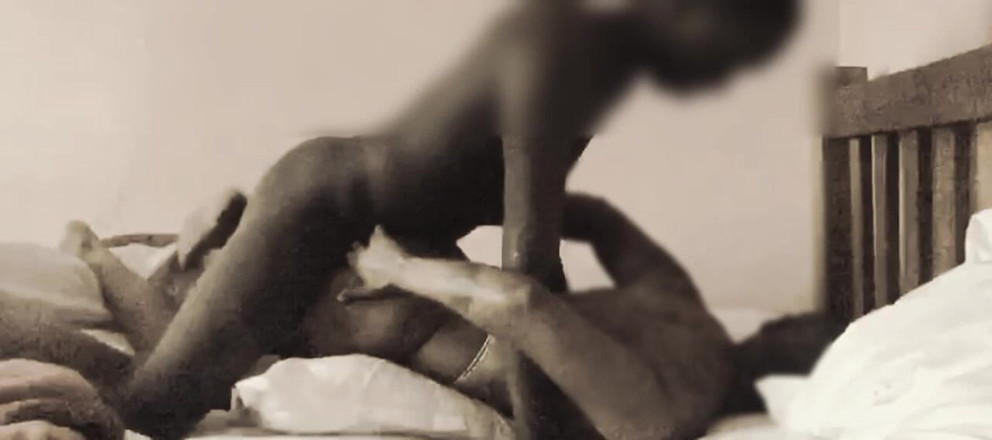 Dzaddy long strokes: Sborra sul culo della matrigna