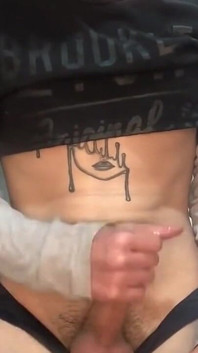 Jeje para el próximo video trataré de mostrar todo el semen de mi polla