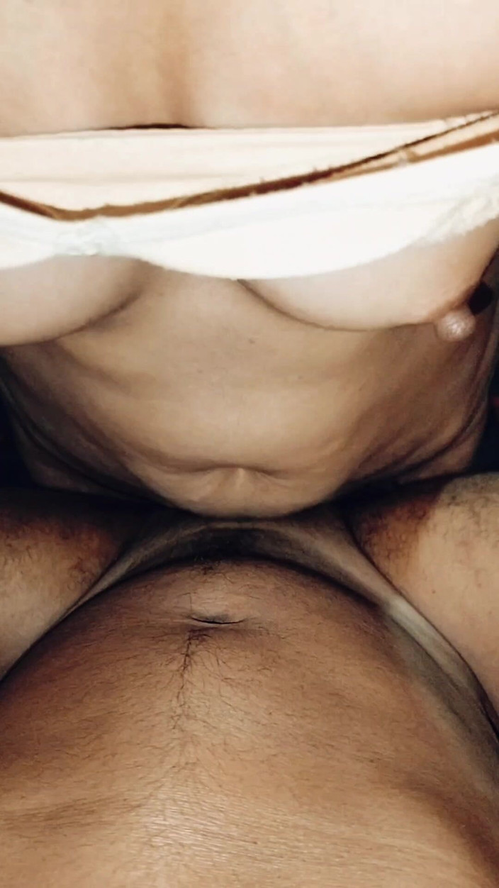 Monika videos: bangla sthaniy seks vidiyo ganv