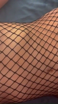 Beautiful Schoolgirl Gives Me the Best Handjob of My Life and I Cum.