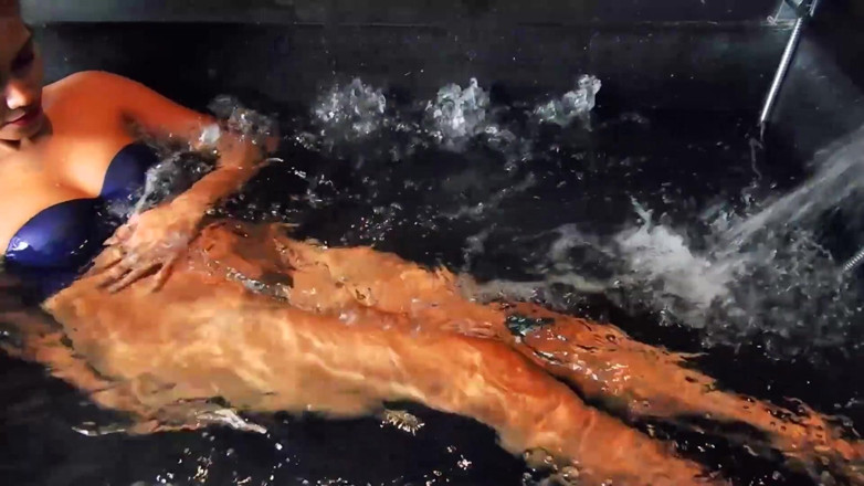 Asian Pussy Vision: Wet finger games in the whirlpool Part 3