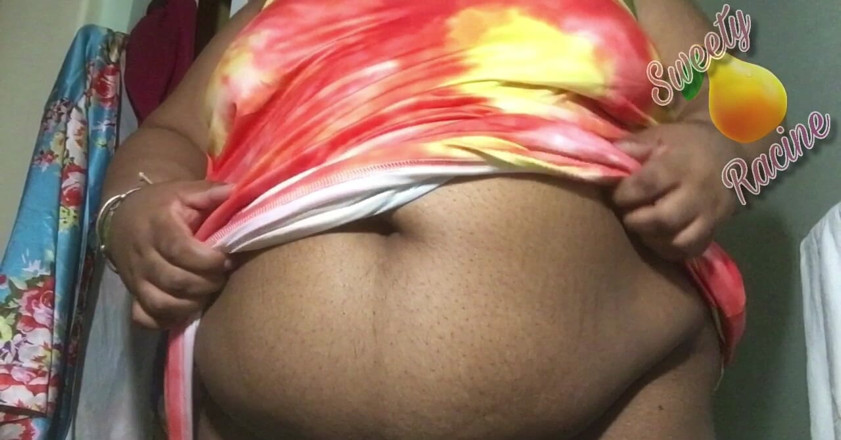 Sweety Racine: Culona muestra gran barriga
