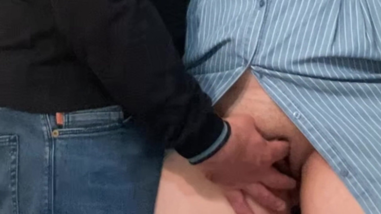 Niki studio: Masturboval jsem dokonalou děvku bez kalhotek