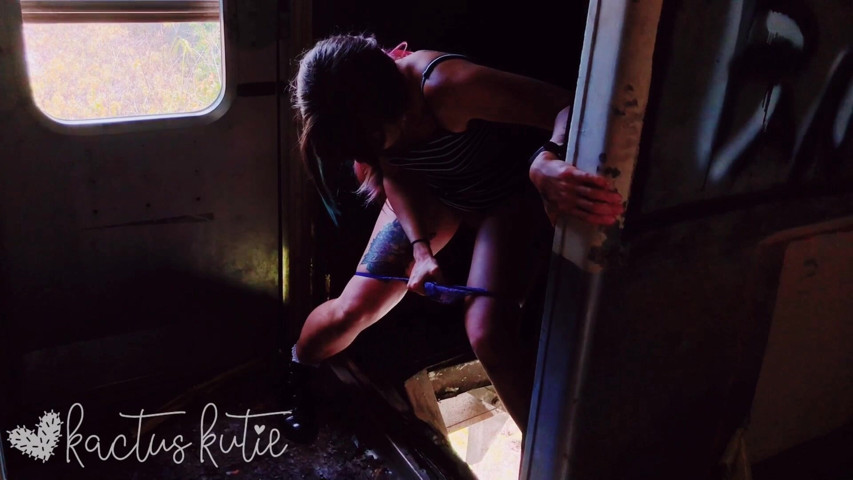 Peeing in an Abandoned Train Car (Kactus kutie) Peeing in an Abandoned Train Car (Kactus kutie)