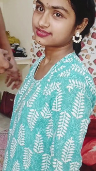 Sesi 22. Pasangan desi India romantik, blowjob pancutan mani seks