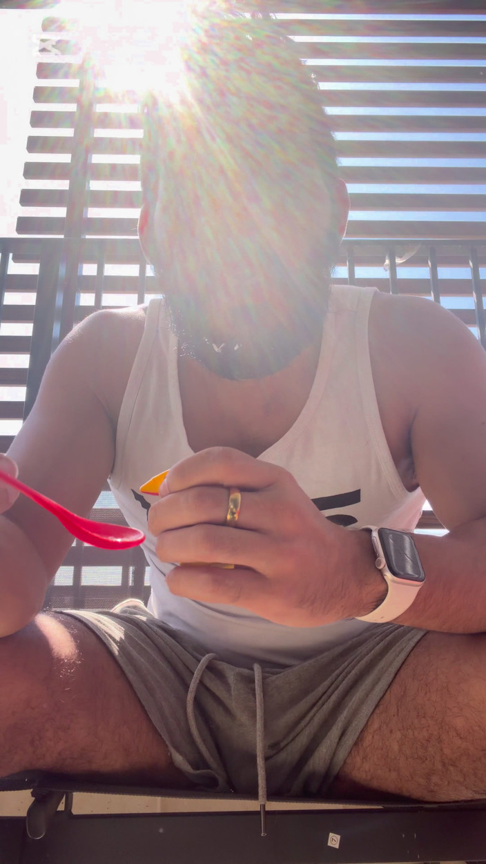 Grayalpha: Nunca piensas en mi puto sorbe yoghurt