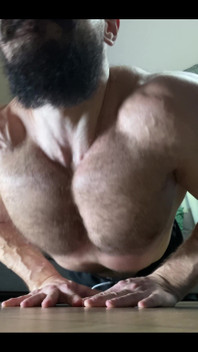 Diamond push ups 