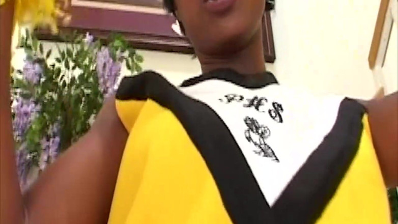 TRASHPORN: Une Fille Noire Excitée a Des Relations Sexuelles Anales Avec...