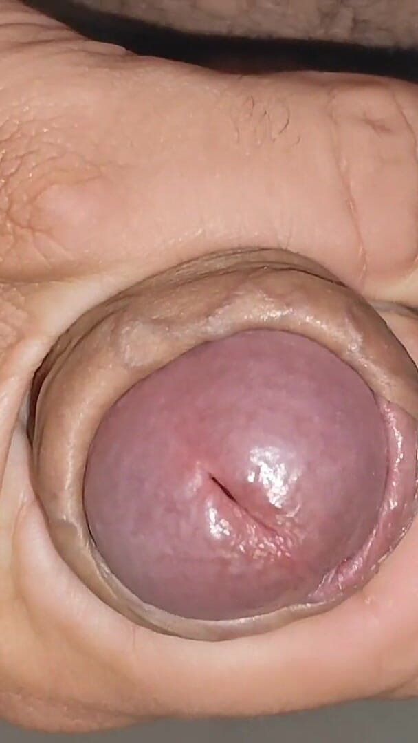 Enjoy the Uncircumcised Welcome Gift. (Straight Daddy Club)