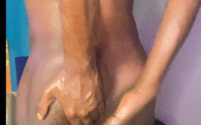 MerlinMystique: 시어 버터를 곁들인 흑인 트랜스우먼