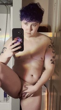Trans Man Jerking T Dick in Mirror Bad Omen