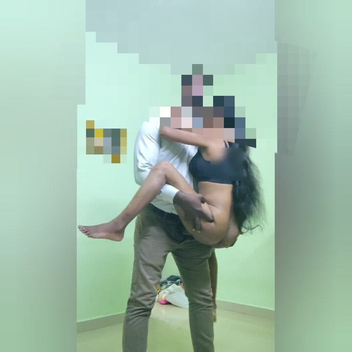Tamilnaduu: 내 마누라를 하드코어하게 따먹는 찐 세일즈 맨