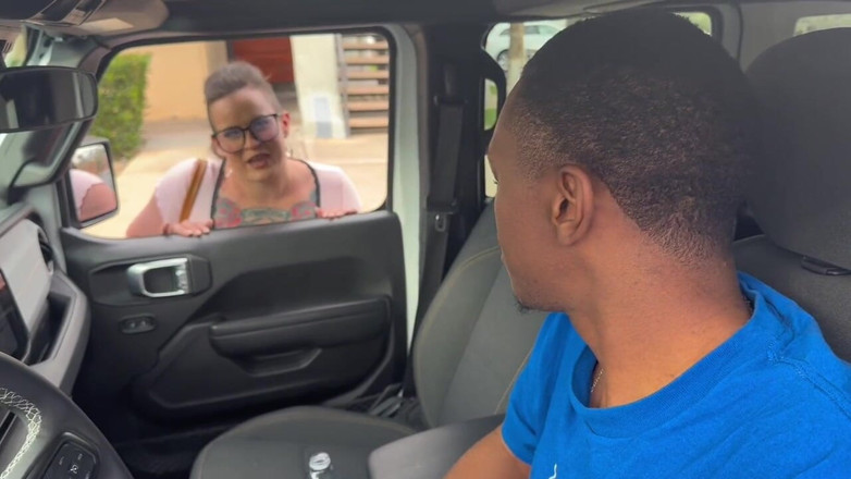 Cory Strokes: Conductor De Uber Tiene Suerte Con Pasajera Culona