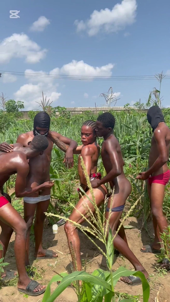 Baddestboyx: The Queen and the Five Young Farmer