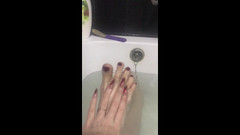 BadAssBitch: Picioare destul de lungi în baie