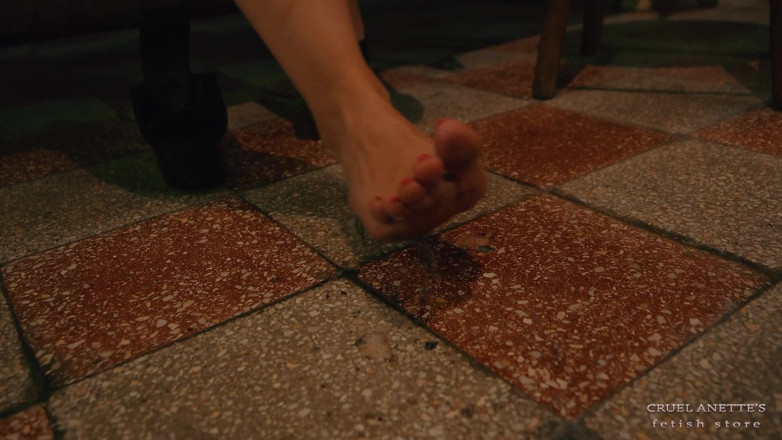 Cruel Anettes fetish world: POV - Čištění Špinavých Nohou