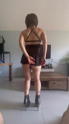 Dazzlingfacegirl: She moves her ass to excite a guy and gets...