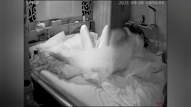 KittieNoOne: Guardami sborrare per te