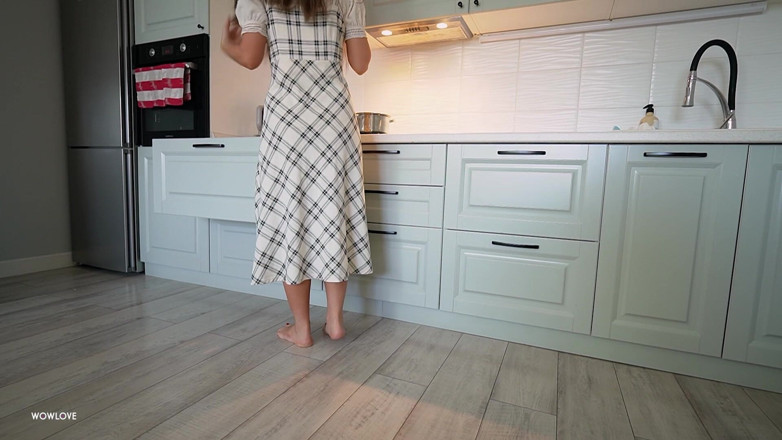 wowlove: Step Mom Caught Step Son with Boner While Cooking and...