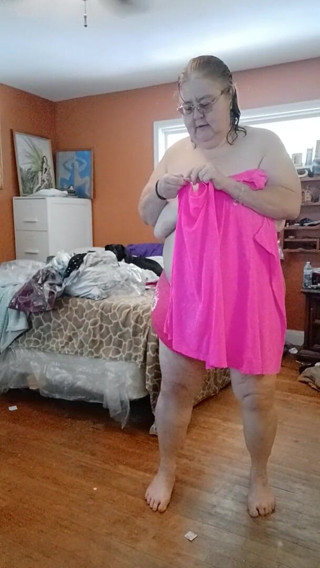 BBW nurse Vicki adventures with friends: I am putting on pink panties pink top and cute...
