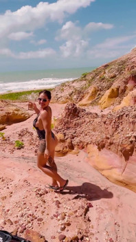 Giornata in spiaggia più di 4 litri di piscio, disordinato, gola profonda e sperma sulla mia faccia da troia!! Contiene bonus il patrigno sporco