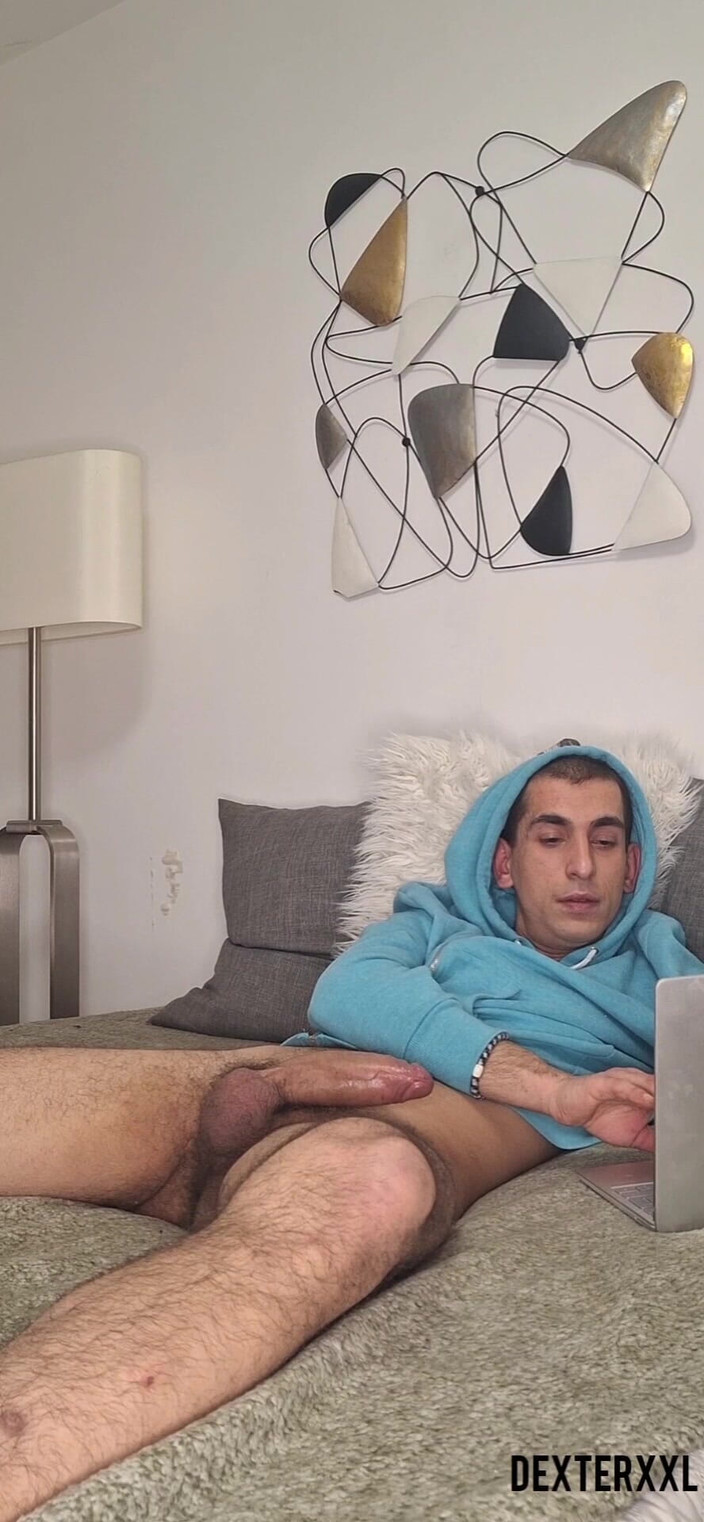 Dexterxxlfun: Jano tienen una gran polla Necesita culo gordito Estaba muy...