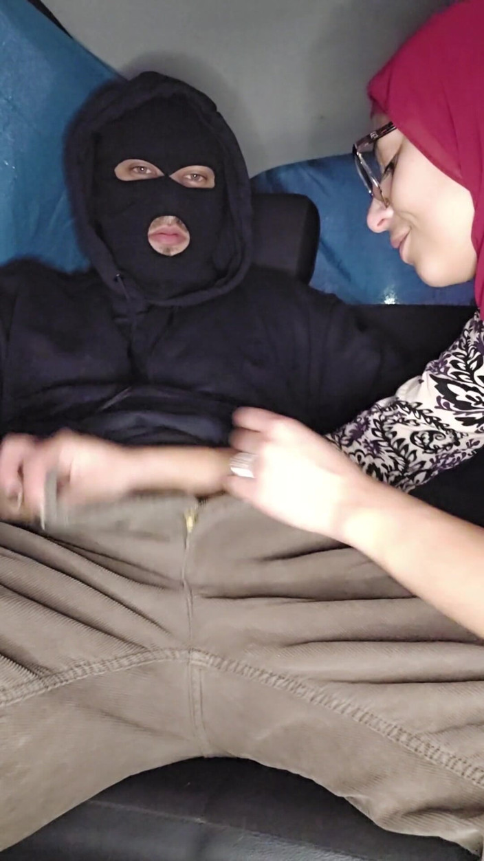 MiaNIqab: 11. Halsfick im auto, devote arabische ehefrau mia niqab
