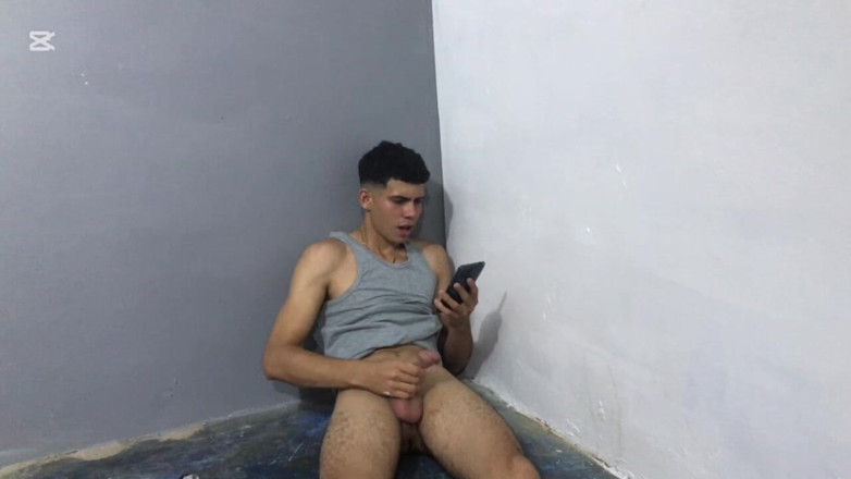 krisbadboy: Il giovane pittore ottiene un cazzo eretto
