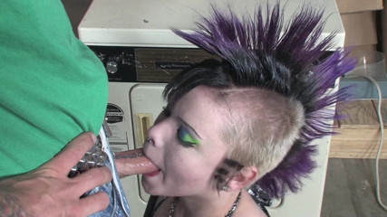 Very hot hardcore: Slutty babe gets rough fuck