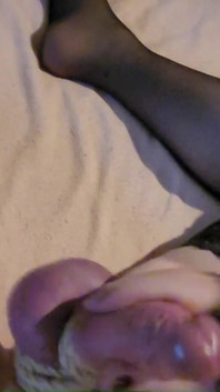 Zakar dan telur yang terikat keras