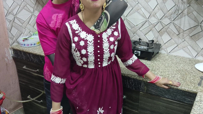 Hornycouple149: भारतीय देसी भाभी की किचन में उसके देवर द्वारा जोरदार चुदाई हिंदी