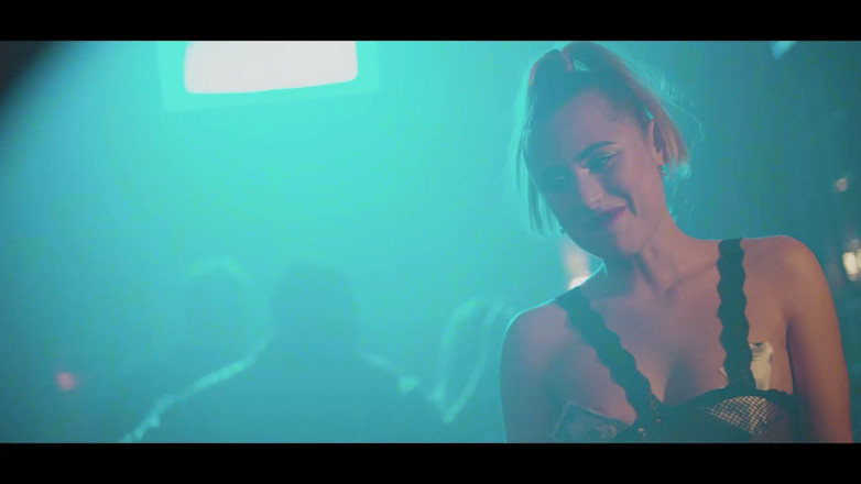 MMV Films and Clips XXX: Gina Gerson Recheada Duas Vezes Em Um Trio Implacável