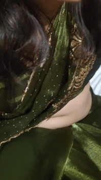 Seks anal bareng devar si tante seksi india dengan pantat bahenol!