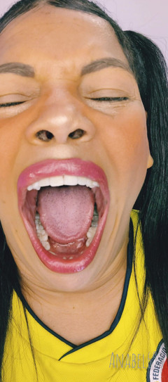 anabel693: Căscat cu gura mea uriașă