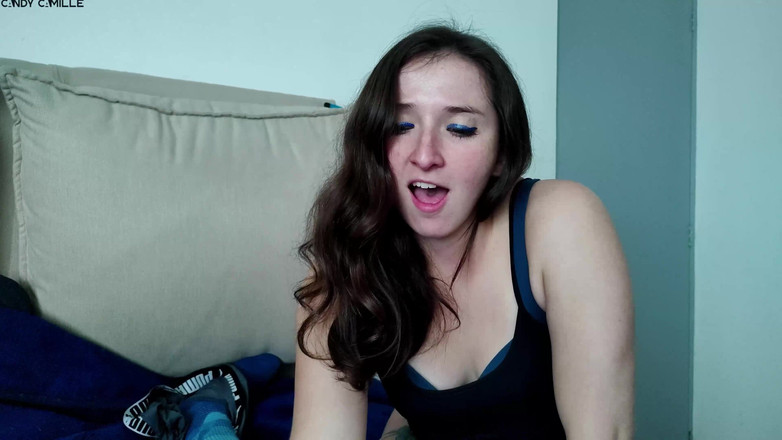 Candy Camille: विशाल लंड का मजा ले रहा है