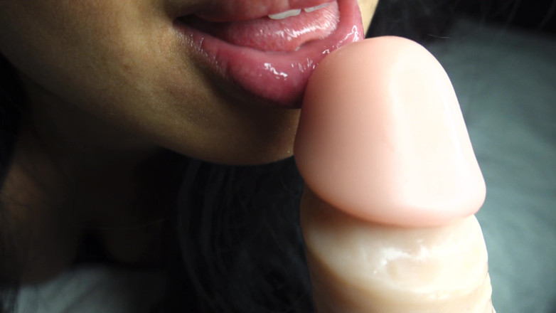 Asmr_mouth: ของเล่นโปรดของฉัน