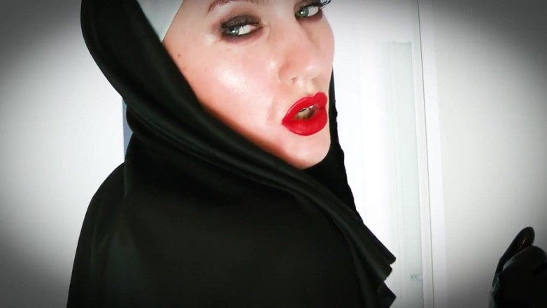 Goddess Celine: Benih iblis