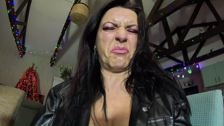 MilfyCalla: Těsné stydké pysky, Velká prsa a mokré kouření - Deepthroat facefuck...