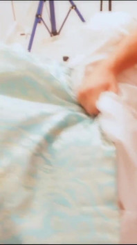 Seksi esmer hatun fotoğraf çekiminin ardından sikiliyor