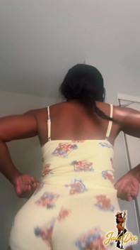 Třesoucí se zadek Jako dobrá malá děvka