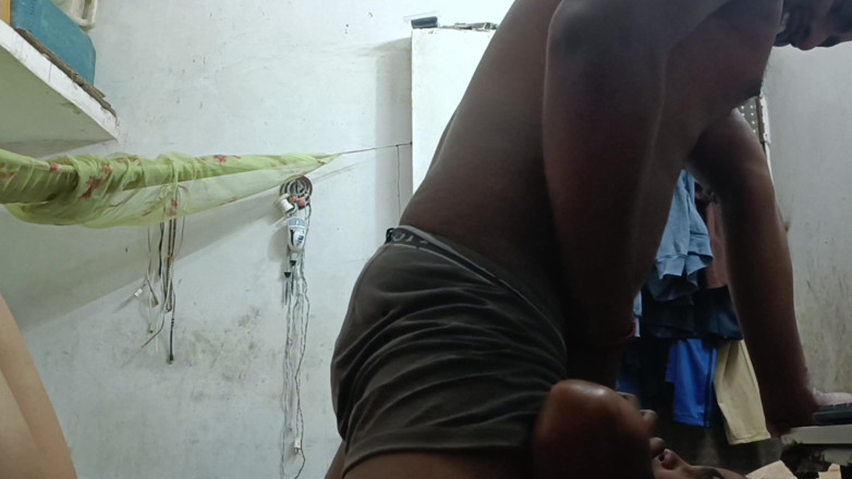 SanskariGirl1: Nữ Sinh Đại Học Bôi Dầu Và Mông Của Cô Ấy