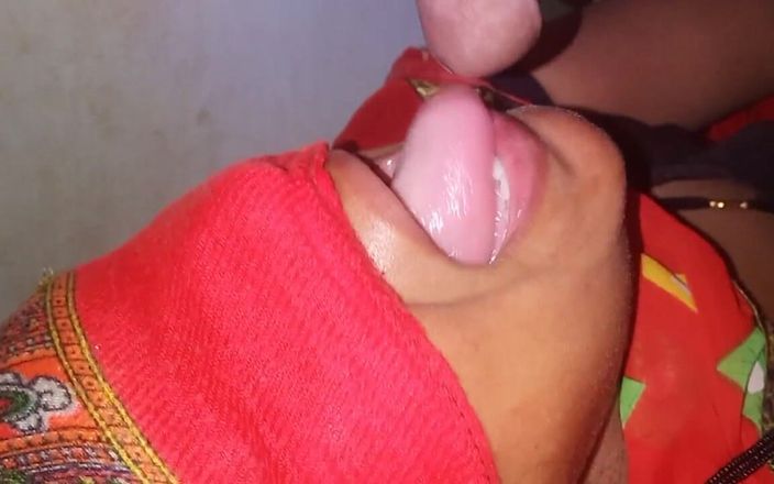 skkumari257: Nri indiana affamata di cazzo succhia