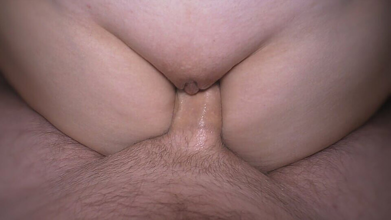 Lovers Couple: Adik tiri miang berkata: Saya benarkan awak menggesel pepek saya...