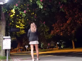 Mijo em látexpanty e uma enorme carga na minha meia-calça