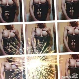Laratransexualbarcel: A sexy and hot handjob