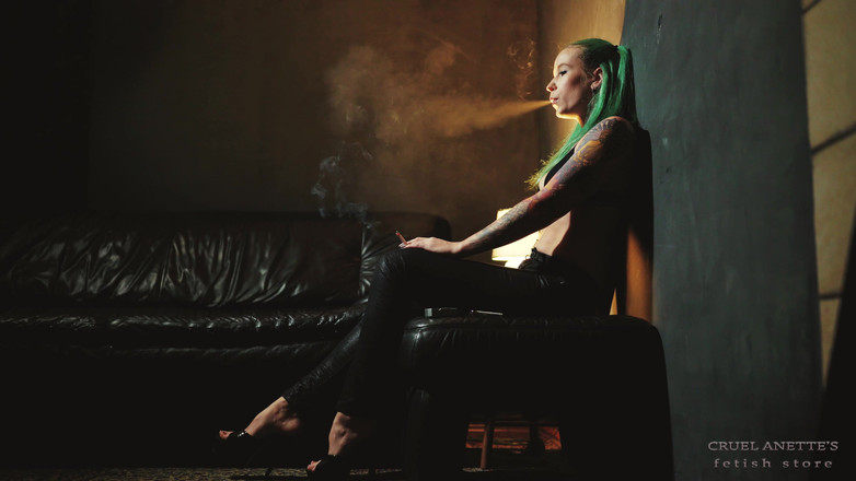 Cruel Anettes fetish world: Sozinho depois de um longo dia