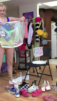 Bts - Děvka Chloe Cherry Prosí o šukání od Bryan Gozzling!