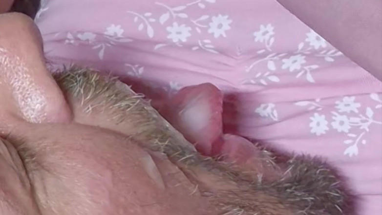 SavageHeater59: J'adore Éjaculer Dans Ma Bouche Avec Un Gros Dildo Dans Mon...