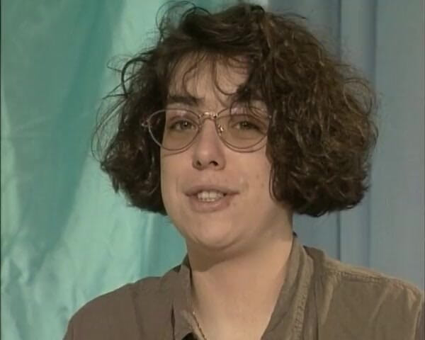 YOUR FIRST PORN: Foarte, foarte timid amator babsi