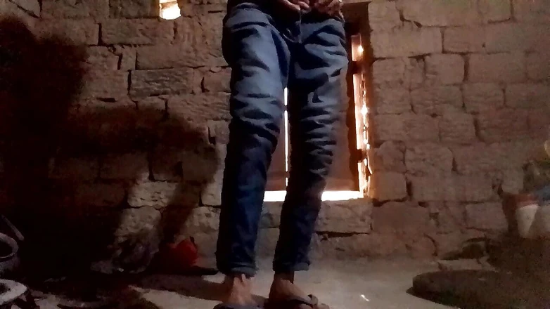 Gangbang straight: एकल महिला समलैंगिक ने नई स्मार्ट गोरी लड़की की तरह अपने नए छेद को चोदा